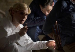 Picture Shows: (L-R) Nikki Alexander [EMILIA FOX], Jack Hodgson [DAVID CAVES]
