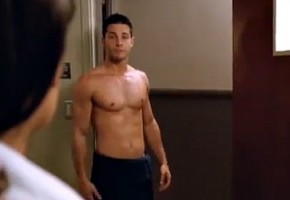 Glee: “Naked” Dean Geyer in promo