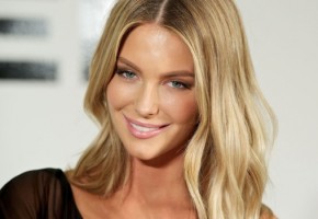 Jennifer Hawkins hosts Australia’s Next Top Model
