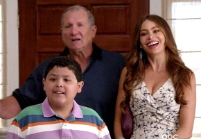 Renewed: Modern Family, Revenge, Grey’s Anatomy, Castle, Community.