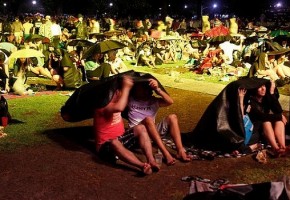 “Lemonade Stand” wins wet Tropfest