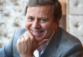 Door opens again for Ray Martin at 60 Minutes